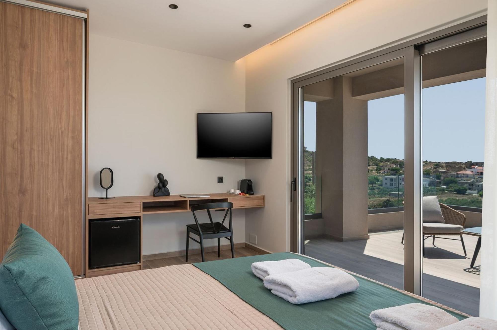 Villa Ekphrasis With Sea View And Jacuzzi Ravdhoukha Exterior photo